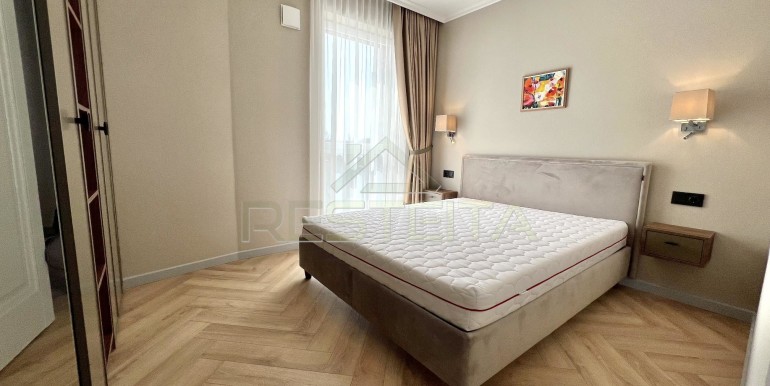 40C9F6BB-7496-4E8A-8CCA-533AEA427FE8_ID_7058