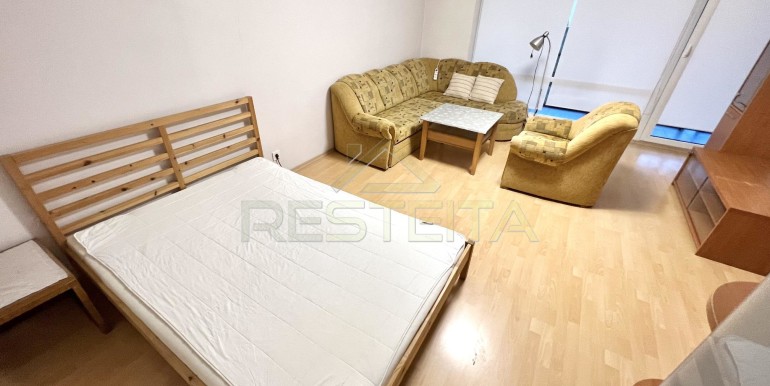 3D8D0978-5F92-4567-875C-8DE0B4218B68_ID_428